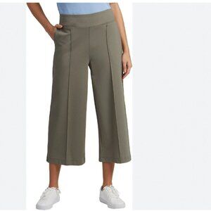 FIGS CLOTHING WOMEN'S KIV STRETCH WIDE CROPPED LEG PIN-TUCK PANTS IN MUTED GREEN